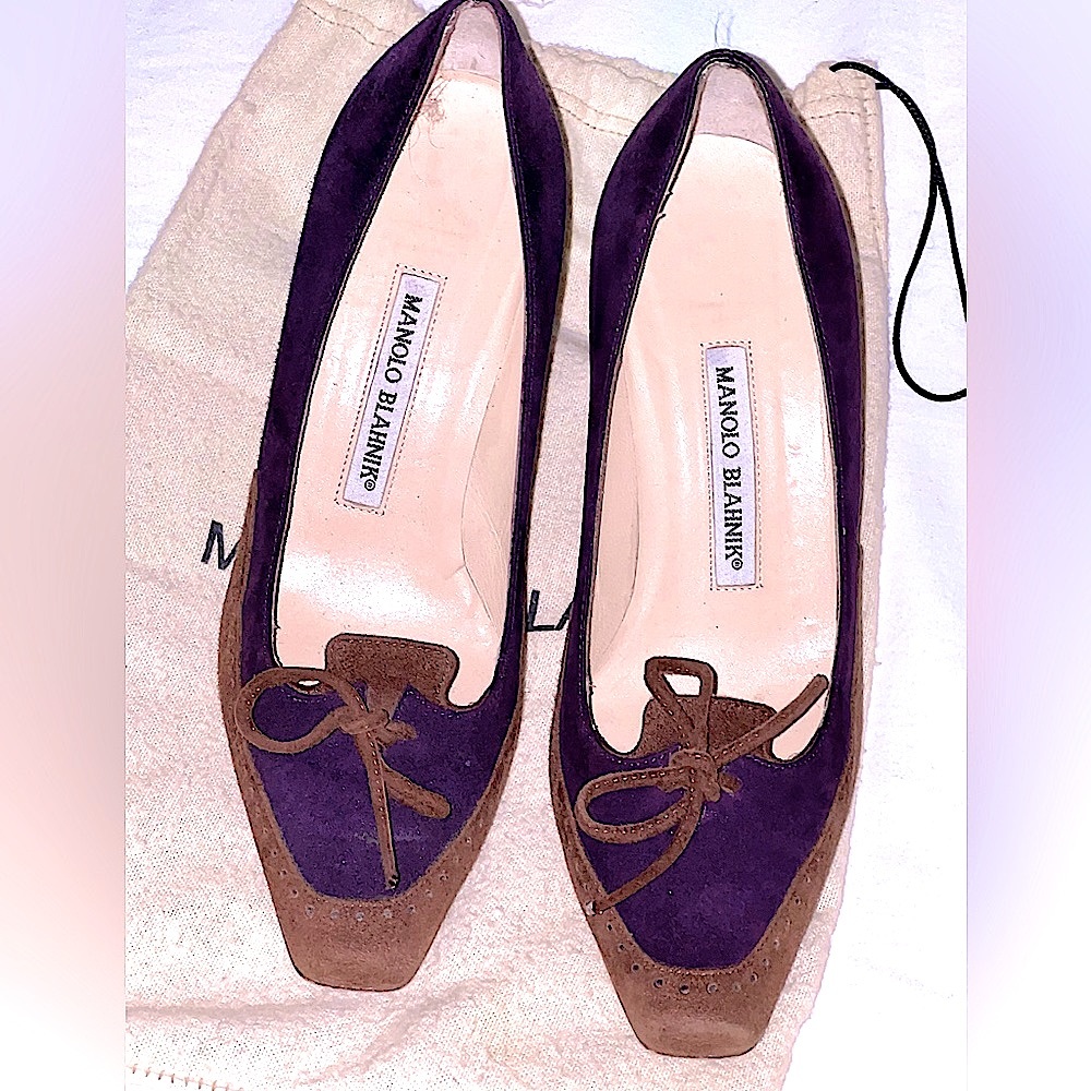 ⭐️VINTAGE MANOLO BLAHNIK⭐️TWO TONE SUEDE HEELS SIZE 37 1/2 W/DUST BAG